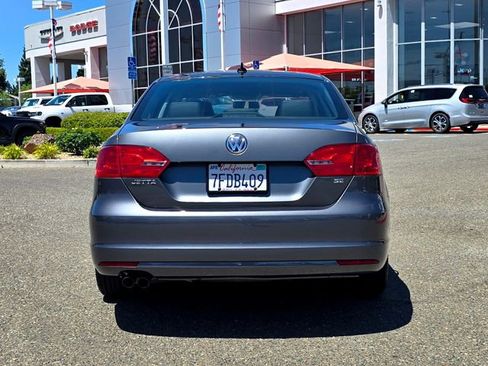 Used 2014 Volkswagen Jetta SE FWD image 5