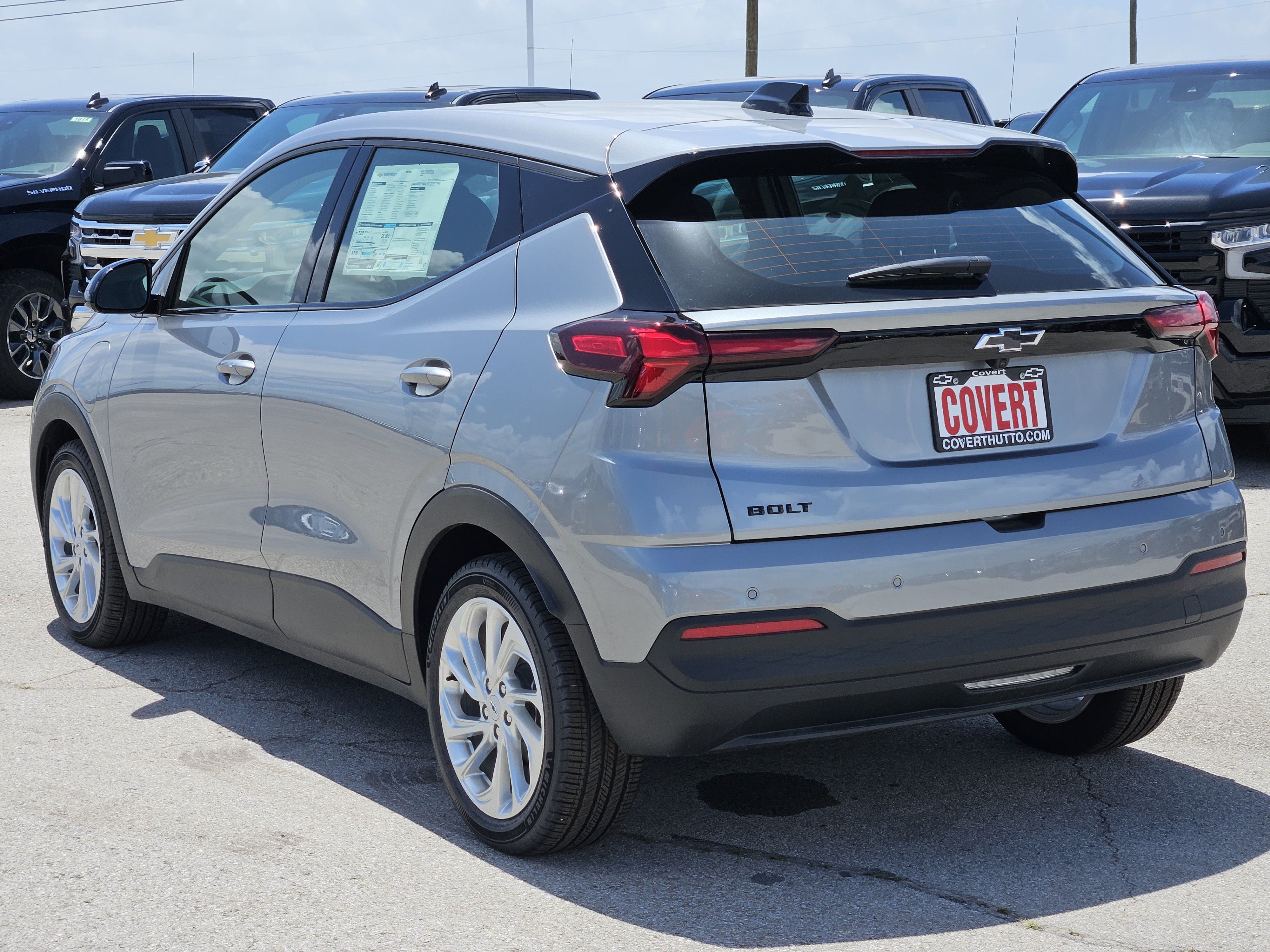 New 2027 Chevrolet Bolt LT w/ Comfort Package FWD image 4
