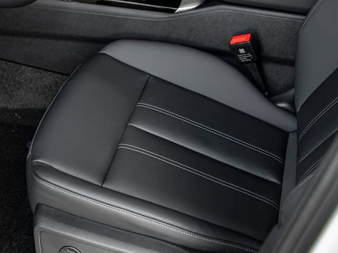 Certified 2025 Audi Q5 Premium w/ Premium Plus AWD/4WD image 14