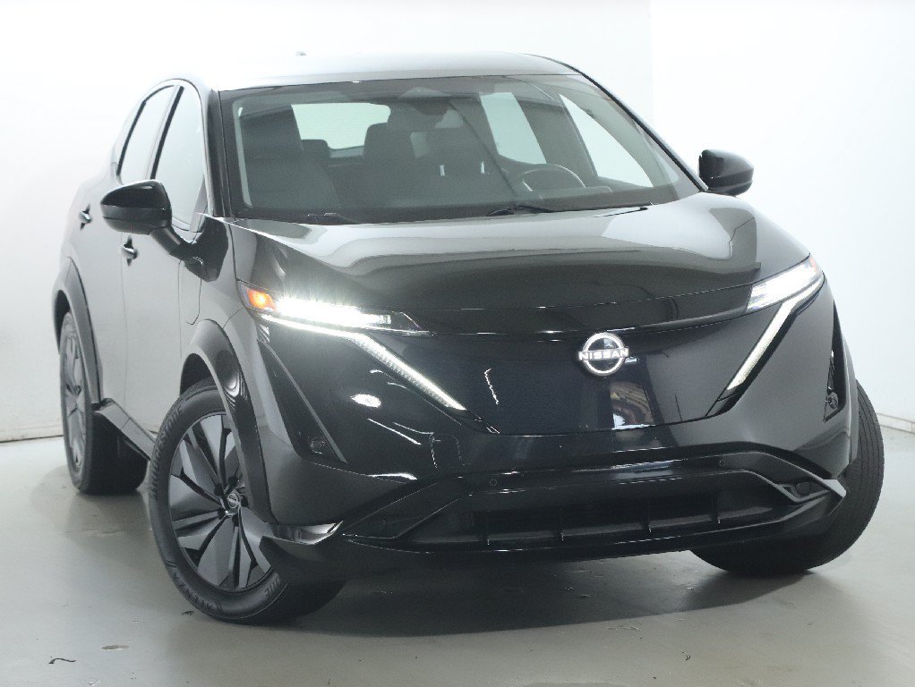 Certified 2023 Nissan Ariya FWD image 2