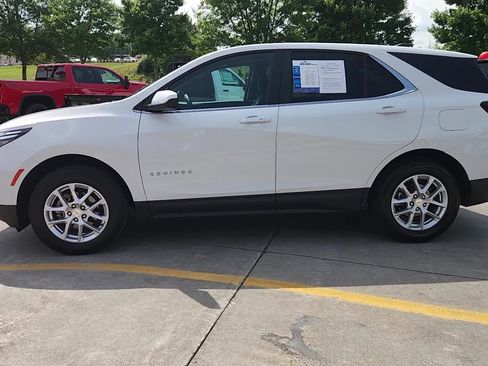 Used 2024 Chevrolet Equinox LT image 17