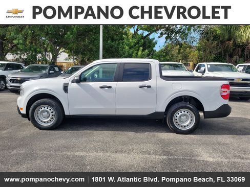 Used 2023 Ford Maverick XL image 6