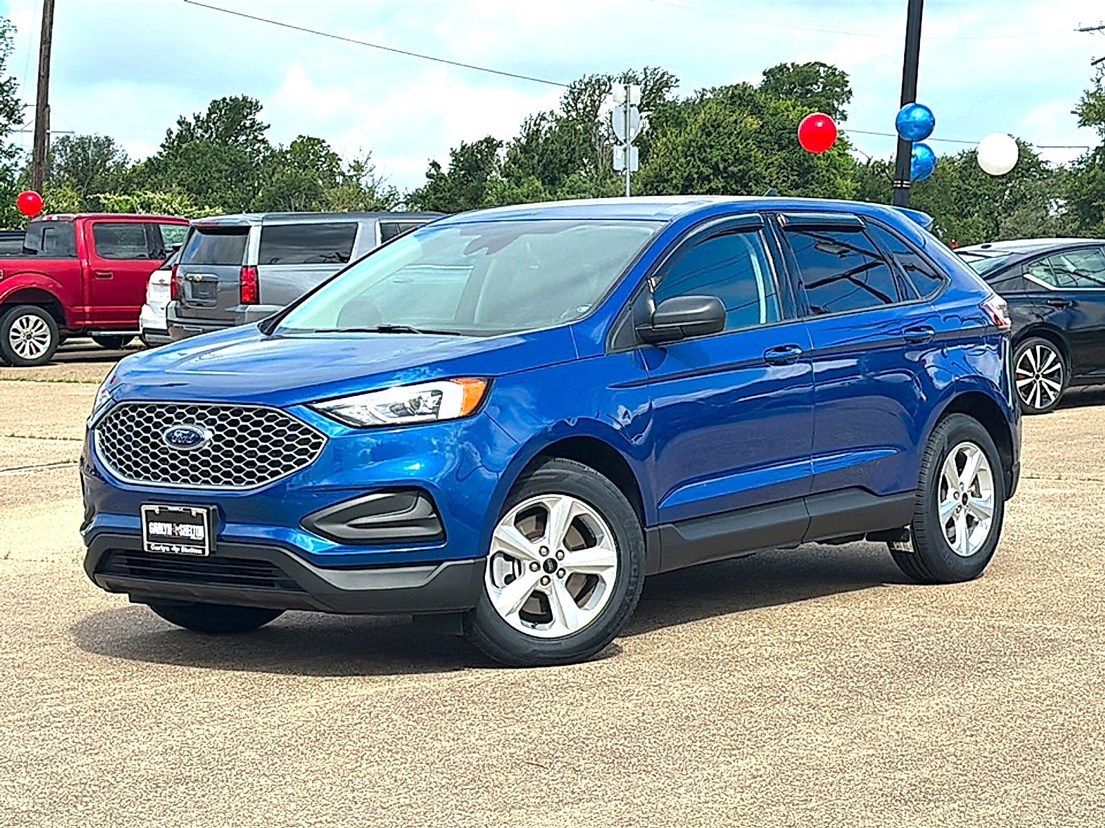 Used 2024 Ford Edge SE AWD/4WD image 2