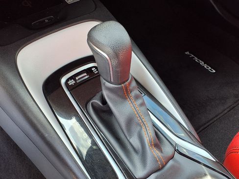 Used 2025 Toyota Corolla FX image 17