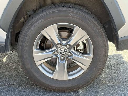 Used 2024 Toyota RAV4 LE AWD/4WD image 12