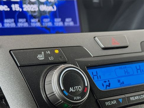 Used 2012 Honda Odyssey Touring Elite image 17