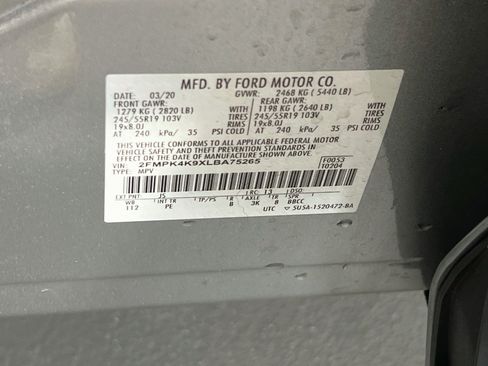 Used 2020 Ford Edge Titanium w/ Equipment Group 301A AWD/4WD image 33