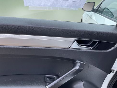 Used 2018 Volkswagen Passat 2.0T S image 25