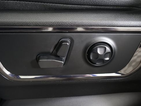 Used 2024 RAM 1500 Limited image 34