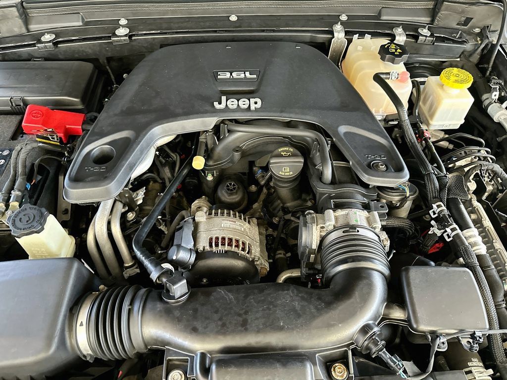 Used 2020 Jeep Gladiator Sport AWD/4WD image 31