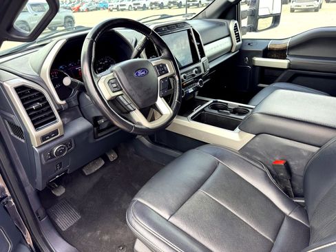 Certified 2022 Ford F350 Lariat w/ Lariat Value Package AWD/4WD image 10