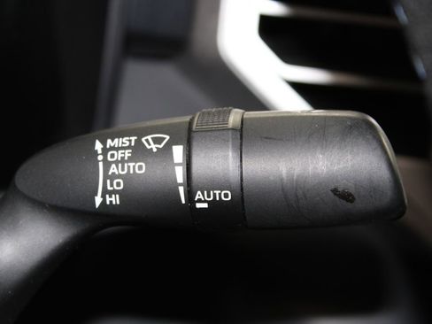 Used 2023 Toyota Tundra Platinum w/ Advanced Package AWD/4WD image 40