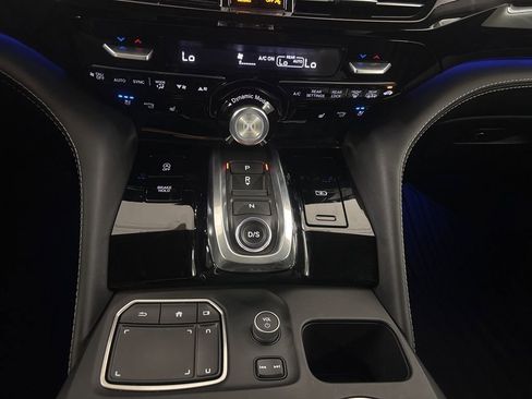 Used 2022 Acura MDX SH-AWD w/ Advance Package image 25