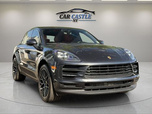 Used 2020 Porsche Macan AWD/4WD image 7