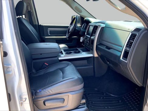 Used 2015 RAM 1500 Lone Star AWD/4WD image 8