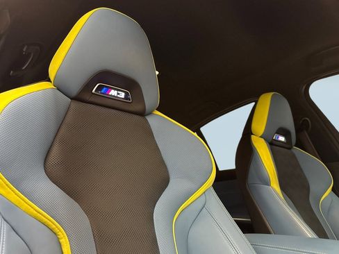 Used 2023 BMW M3 Sedan w/ M Carbon Exterior Package image 26