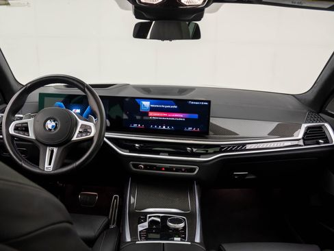 Certified 2024 BMW X7 M60i w/ Climate Comfort Package image 9