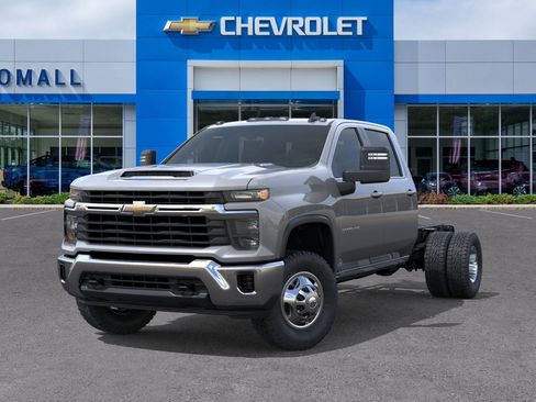 New 2025 Chevrolet Silverado 3500 LT w/ Convenience Package image 25