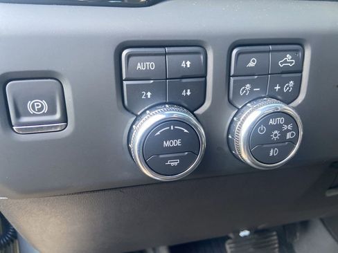 Used 2024 GMC Sierra 2500 AT4X w/ AT4X AEV Edition image 19