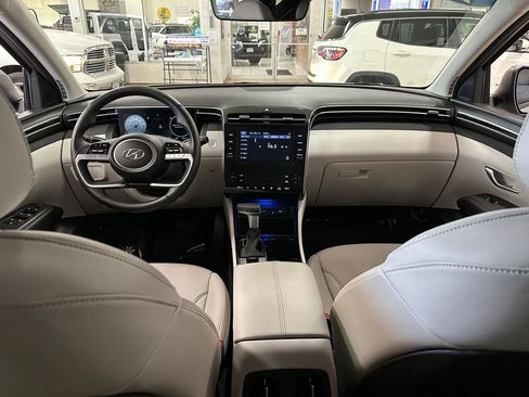 Used 2023 Hyundai Tucson SEL w/ Convenience Package AWD/4WD image 13