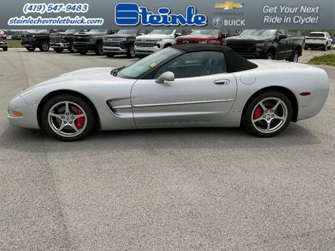 Used 1998 Chevrolet Corvette Convertible w/ Memory Pkg image 8