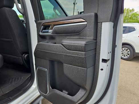Used 2024 Chevrolet Silverado 2500 LT AWD/4WD image 92