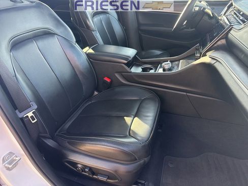 Used 2024 Jeep Grand Cherokee L Limited w/ Luxury Tech Group II image 30