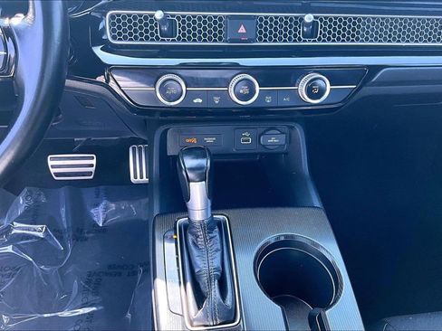 Used 2022 Honda Civic Sport image 14