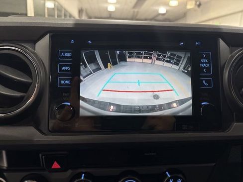 Used 2019 Toyota Tacoma TRD Off-Road w/ Technology Package image 24