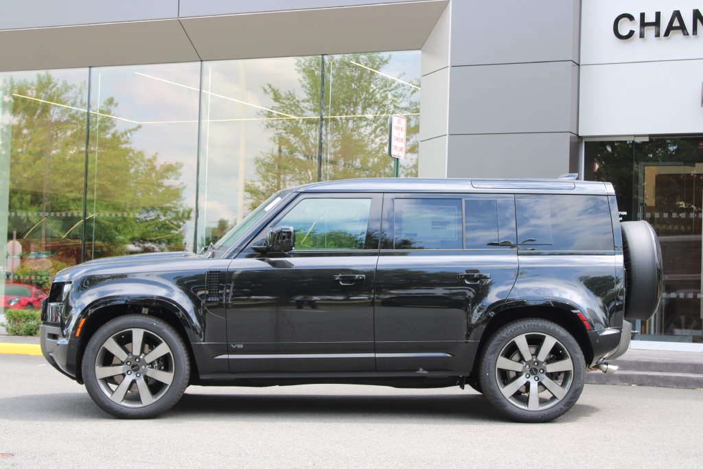 New 2026 Land Rover Defender 110 V8 AWD/4WD image 6