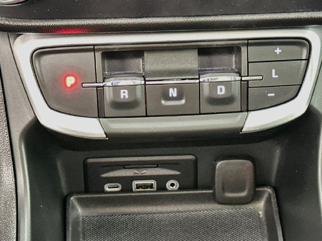 Used 2024 GMC Terrain SLE w/ Driver Convenience Package AWD/4WD image 16