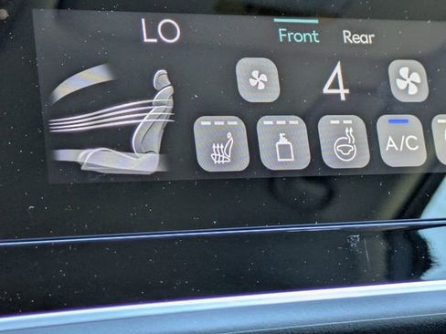 Used 2025 Genesis GV80 2.5T image 25