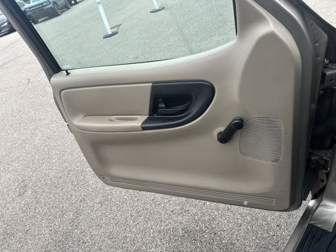 Used 2005 Ford Ranger XL image 13