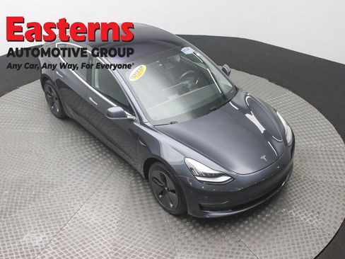 Used 2018 Tesla Model 3 Long Range image 3