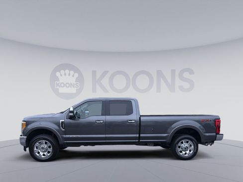 Used 2017 Ford F350 Lariat w/ Lariat Ultimate Package AWD/4WD image 2