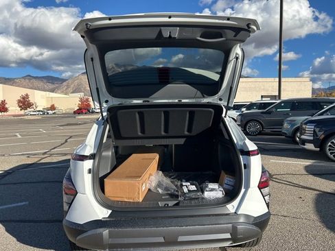 New 2026 Hyundai Kona SEL Premium image 24