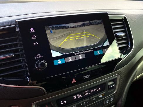 Used 2022 Honda Passport TrailSport image 16