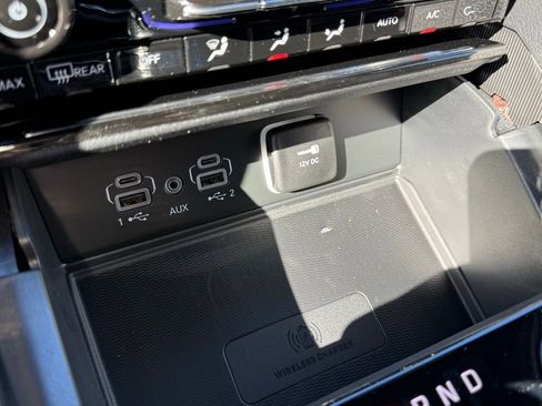 New 2025 Jeep Grand Cherokee L Laredo image 21