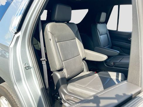 Used 2024 Chevrolet Tahoe LT RWD image 28
