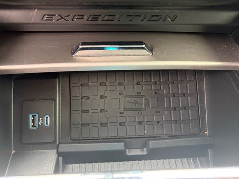 Used 2022 Ford Expedition Timberline AWD/4WD image 19