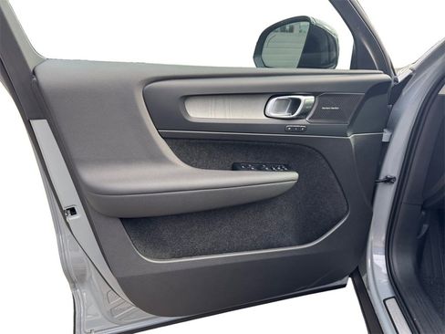 New 2026 Volvo XC40 B5 Plus w/ Protection Package Premier image 10