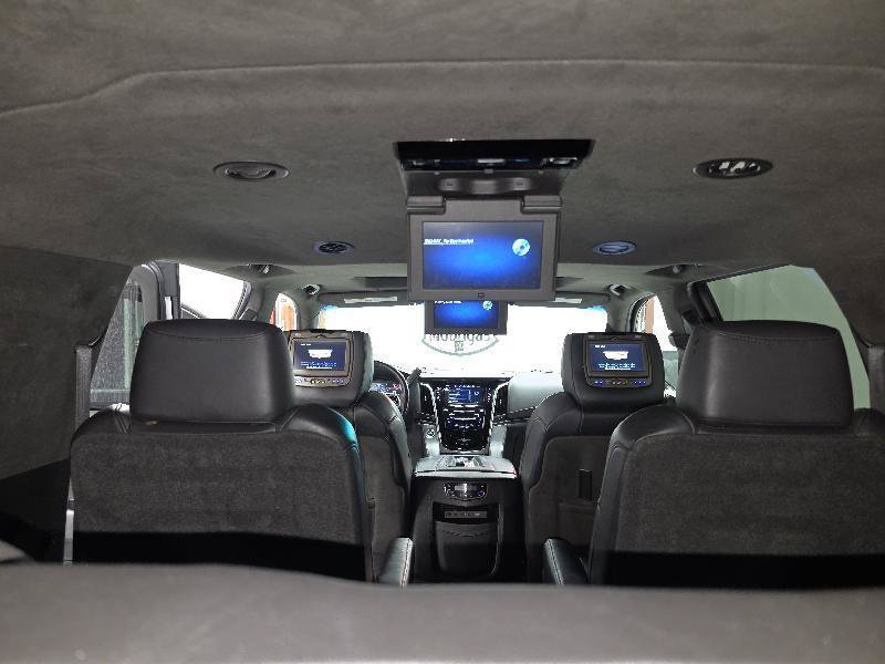 Used 2018 Cadillac Escalade ESV Platinum AWD/4WD image 22