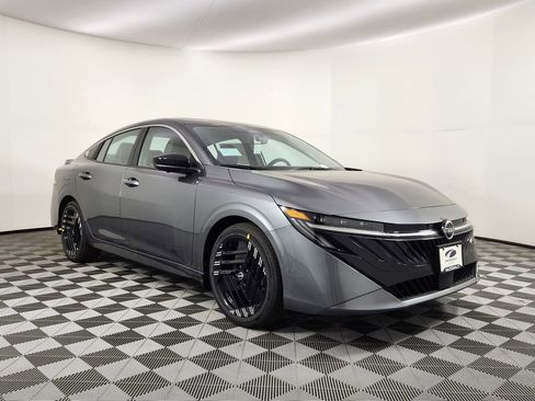 New 2026 Nissan Sentra SR w/ SR Premium Package image 7