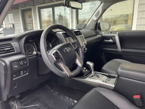 Used 2024 Toyota 4Runner TRD Sport image 9