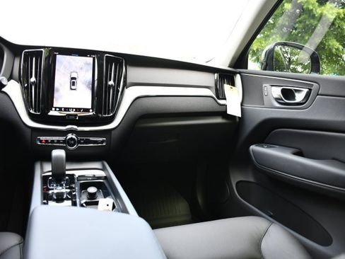 New 2025 Volvo XC60 T8 Plus w/ Protection Package Premier image 19