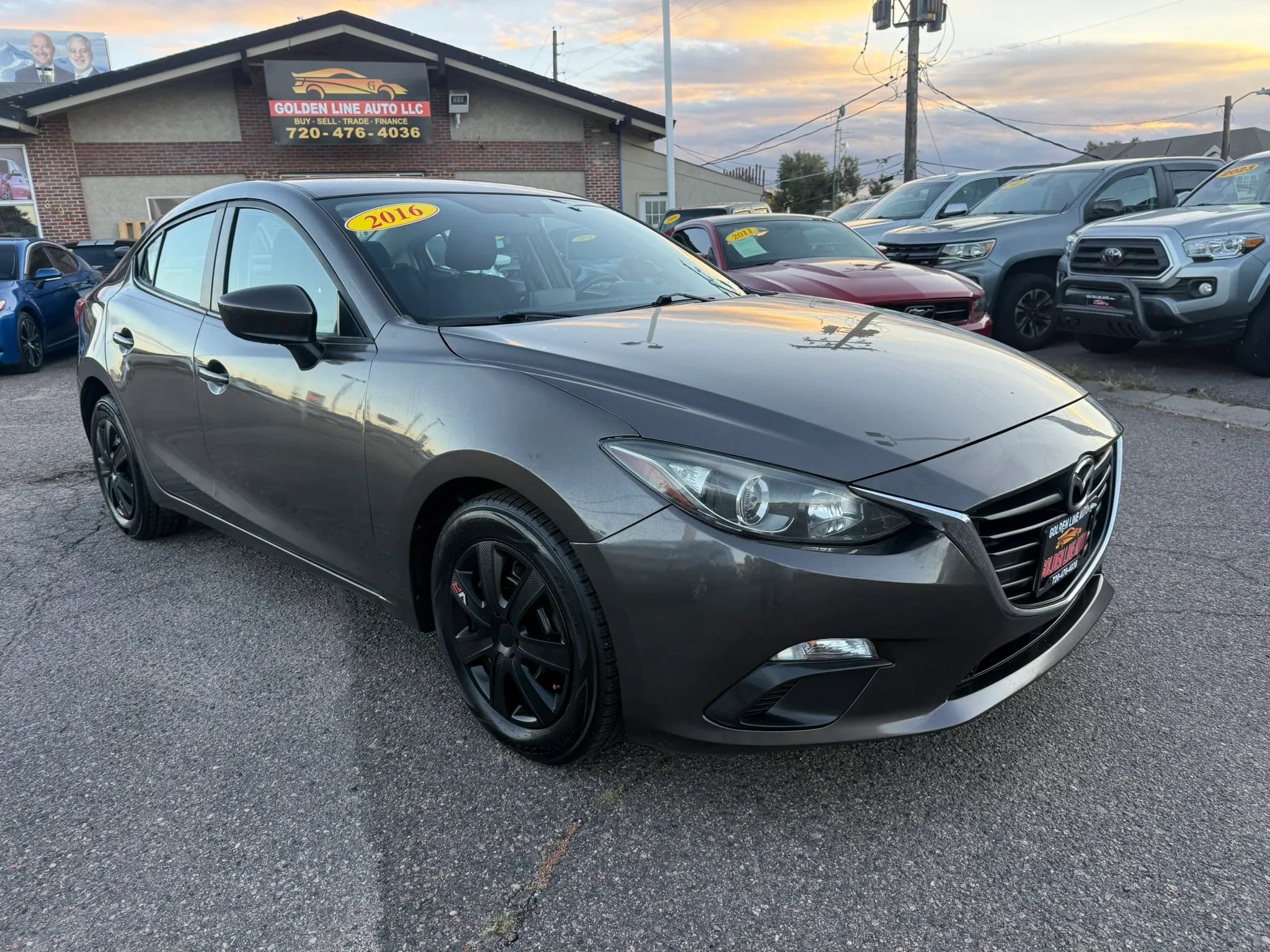 Used 2016 MAZDA MAZDA3 i Sport FWD image 12