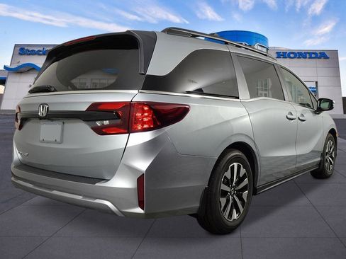 New 2026 Honda Odyssey EX-L image 5
