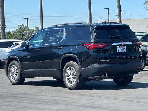 Used 2023 Chevrolet Traverse LT image 6