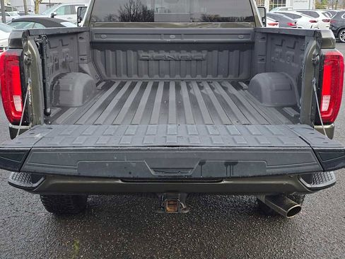 Used 2022 GMC Sierra 3500 Denali w/ Denali Ultimate Package image 18