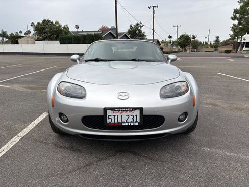 Used 2006 MAZDA MX-5 Miata Sport w/ Suspension Pkg image 8